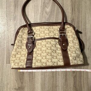 Elegant Designer Shoulder Bag in Tan and Brown